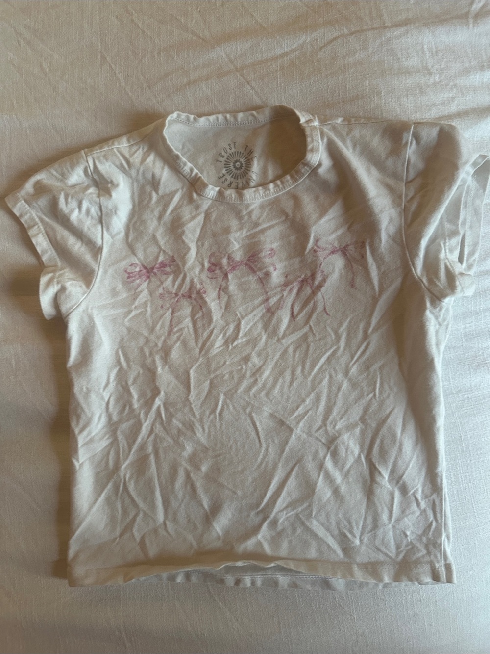White Short-Sleeve Tee with Light Pink Bow Graphic